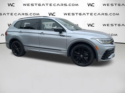 Used 2022 Volkswagen Tiguan SE R-Line image 1