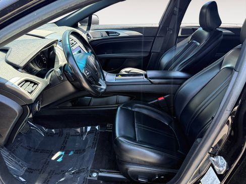 Used 2020 Lincoln MKZ FWD image 10