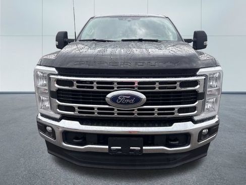 Used 2024 Ford F250 XLT w/ Snow Plow Prep Package AWD/4WD image 6