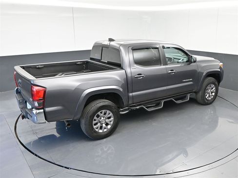 Used 2019 Toyota Tacoma SR5 image 25