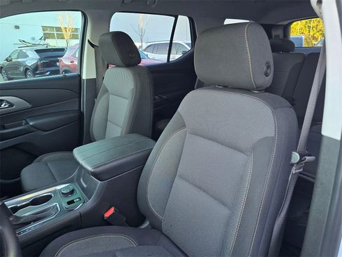 Used 2020 Chevrolet Traverse LS image 22