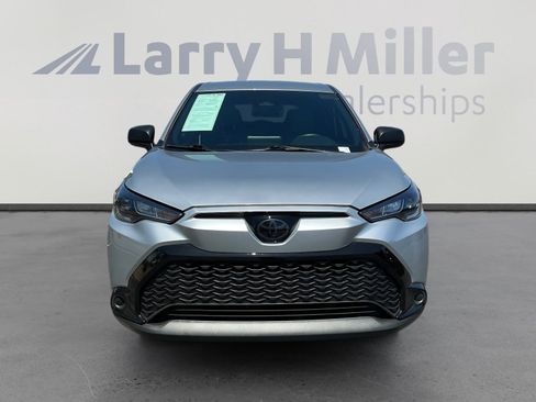 Used 2025 Toyota Corolla Cross AWD Hybrid image 8