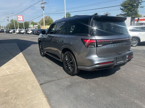 Used 2025 INFINITI QX80 Autograph w/ Autograph Exterior Package image 8