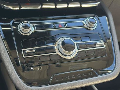 Used 2022 Lincoln Corsair AWD w/ Equipment Group 101A image 41