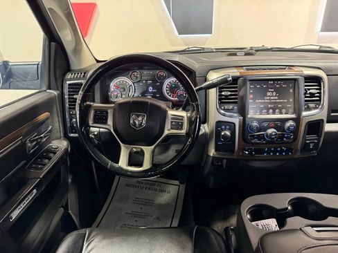 Used 2015 RAM 2500 Laramie w/ Convenience Group image 18