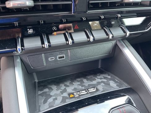 New 2024 Chevrolet Colorado Z71 w/ LPO, Dark Essentials Package image 27