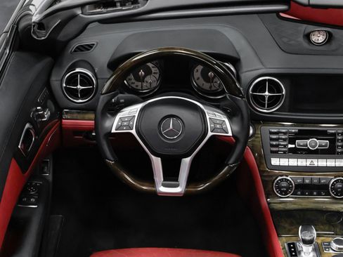Used 2013 Mercedes-Benz SL 550 SL 550 w/ Premium Pkg image 8