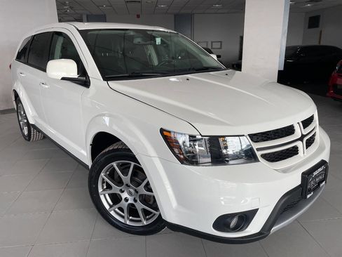Used 2019 Dodge Journey GT image 1