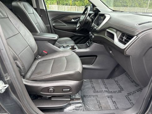 Used 2020 GMC Terrain SLT w/ GMC Pro Grade Package AWD/4WD image 12