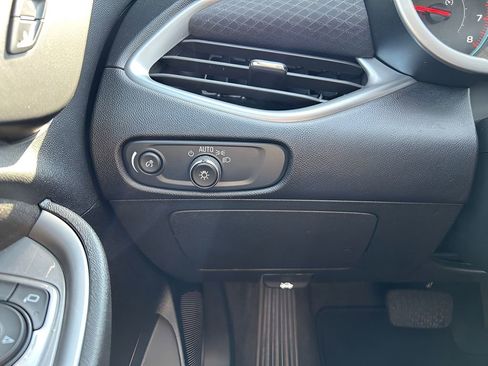 Used 2024 Chevrolet Malibu LT image 24