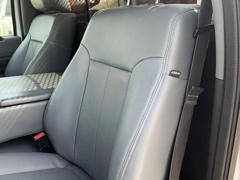 Used 2013 Ford F550 4x4 Regular Cab Super Duty w/ Payload Upgrade Pkg image 8