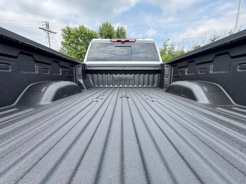 New 2025 GMC Sierra 2500 AT4 w/ AT4 Premium Plus Package image 31