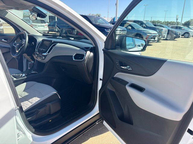 Used 2020 Chevrolet Equinox LS AWD/4WD image 43