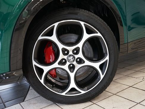 Used 2024 Alfa Romeo Tonale Veloce AWD/4WD image 59