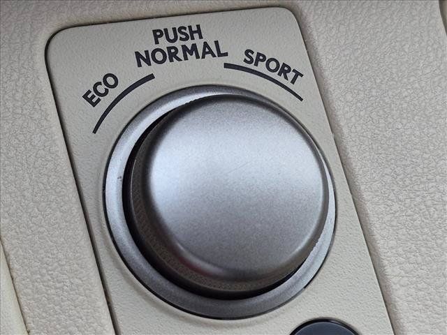 Used 2016 Lexus ES 350 w/ Accessory Package 2 FWD image 11