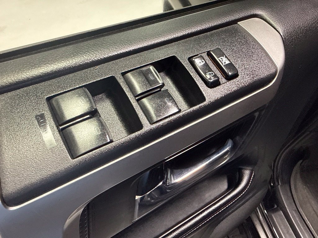 Used 2016 Toyota 4Runner SR5 AWD/4WD image 21