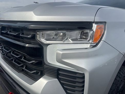 Used 2022 Chevrolet Silverado 1500 LT Trail Boss w/ Convenience Package II image 21