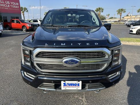Used 2023 Ford F150 Limited image 9