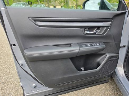 Certified 2025 Honda CR-V EX image 19