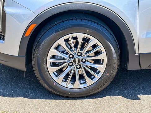 Certified 2024 Cadillac XT4 Premium Luxury AWD/4WD image 10