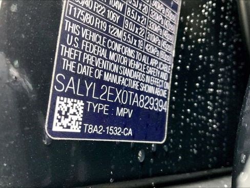 New 2026 Land Rover Range Rover Velar Dynamic SE image 8