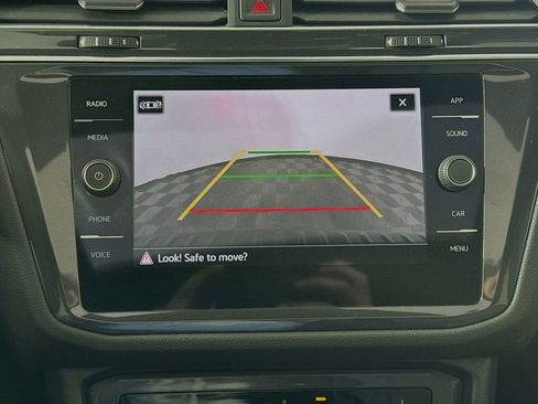 Used 2023 Volkswagen Tiguan SE R-Line AWD/4WD image 13