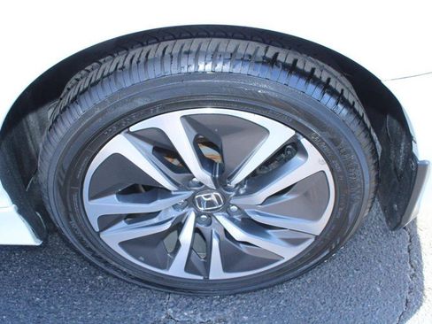 Used 2018 Honda Accord Sedan image 8