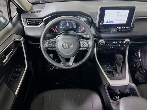 Certified 2025 Toyota RAV4 XLE AWD/4WD image 18