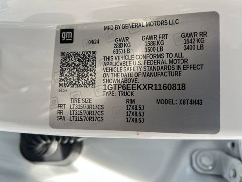 Used 2024 GMC Canyon AT4X w/ AT4X AEV Edition AWD/4WD image 40