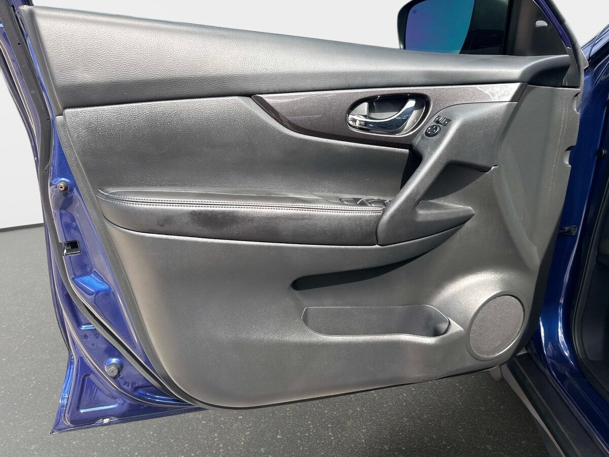 Used 2019 Nissan Rogue S w/ Special Edition Package FWD image 15