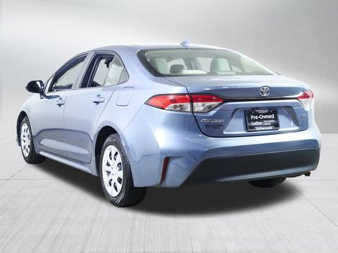 Used 2023 Toyota Corolla LE image 5