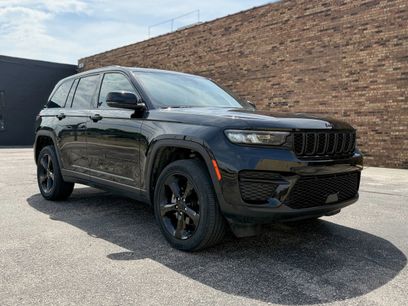 Used 2022 Jeep Grand Cherokee Altitude