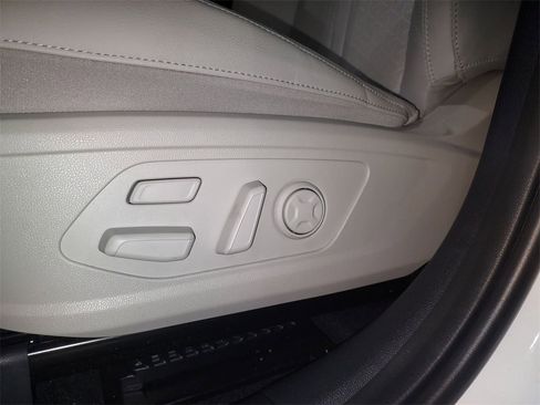 Used 2024 Kia Sorento SX Prestige image 18