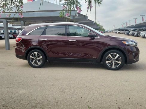 Used 2019 Kia Sorento EX w/ Option Group 040 AWD/4WD image 9