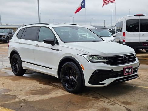 Used 2023 Volkswagen Tiguan SE R-Line FWD image 3
