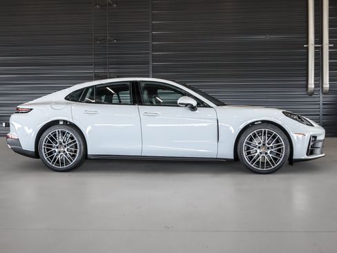 New 2026 Porsche Panamera 4 AWD/4WD image 11