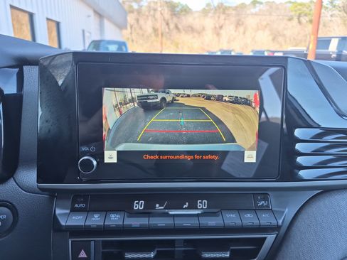 Used 2026 Toyota Camry LE image 33