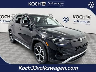 New 2025 Volkswagen Tiguan SE