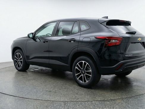 Used 2025 Chevrolet TrailBlazer LT image 6