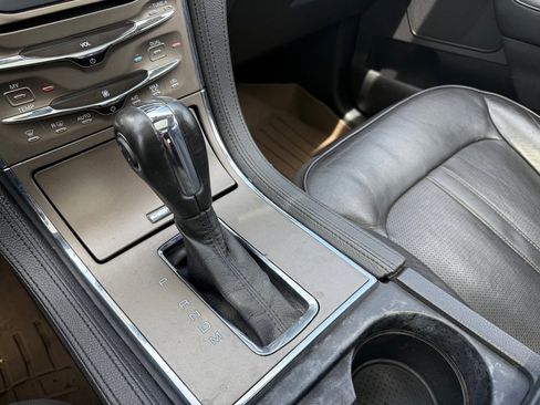 Used 2012 Lincoln MKX AWD image 13