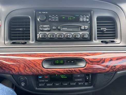 Used 2002 Mercury Grand Marquis LS RWD image 23