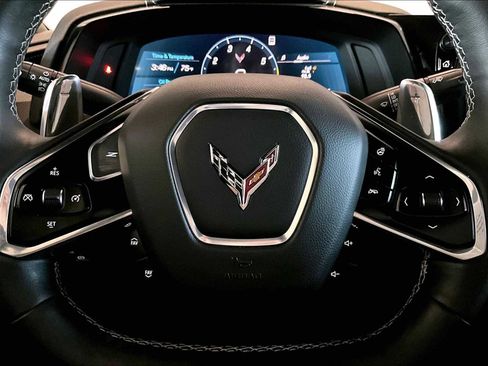 Used 2023 Chevrolet Corvette Stingray Preferred Cpe w/ Z51 Performance Package image 18