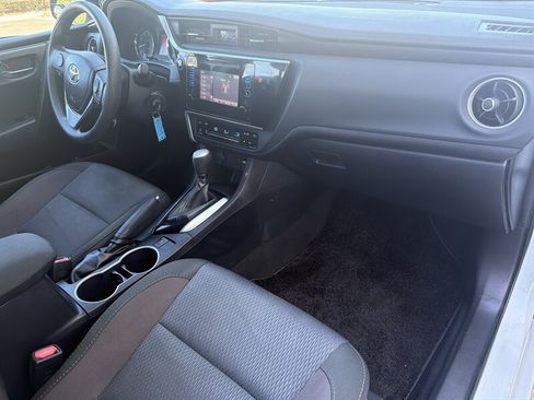 Used 2017 Toyota Corolla LE FWD image 14