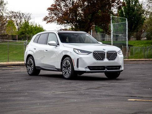 New 2026 BMW X3 xDrive30 w/ Premium Package image 7