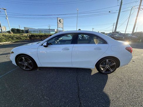 Used 2022 Mercedes-Benz A 220 4MATIC image 11