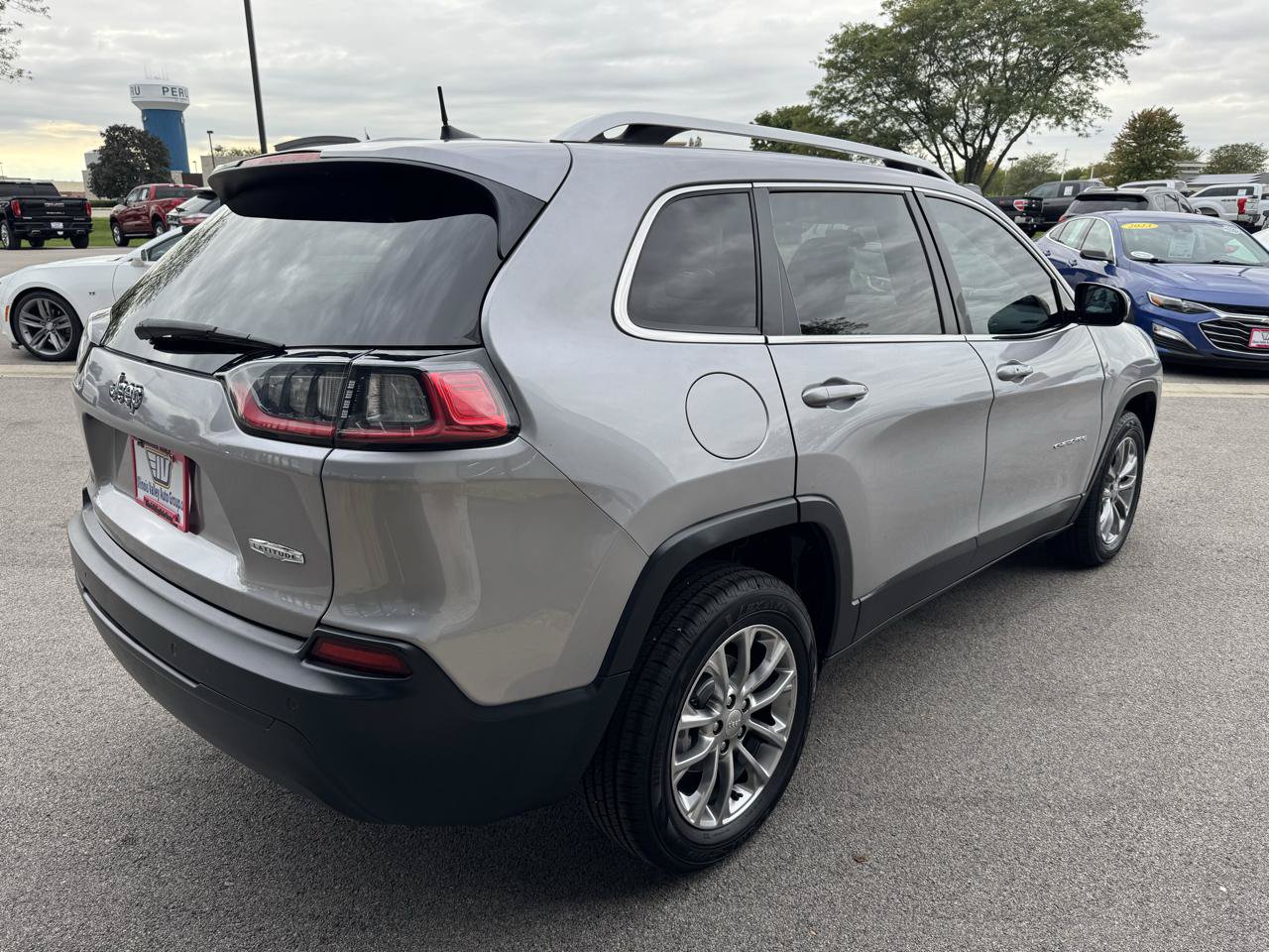 Used 2019 Jeep Cherokee Latitude Plus FWD image 9