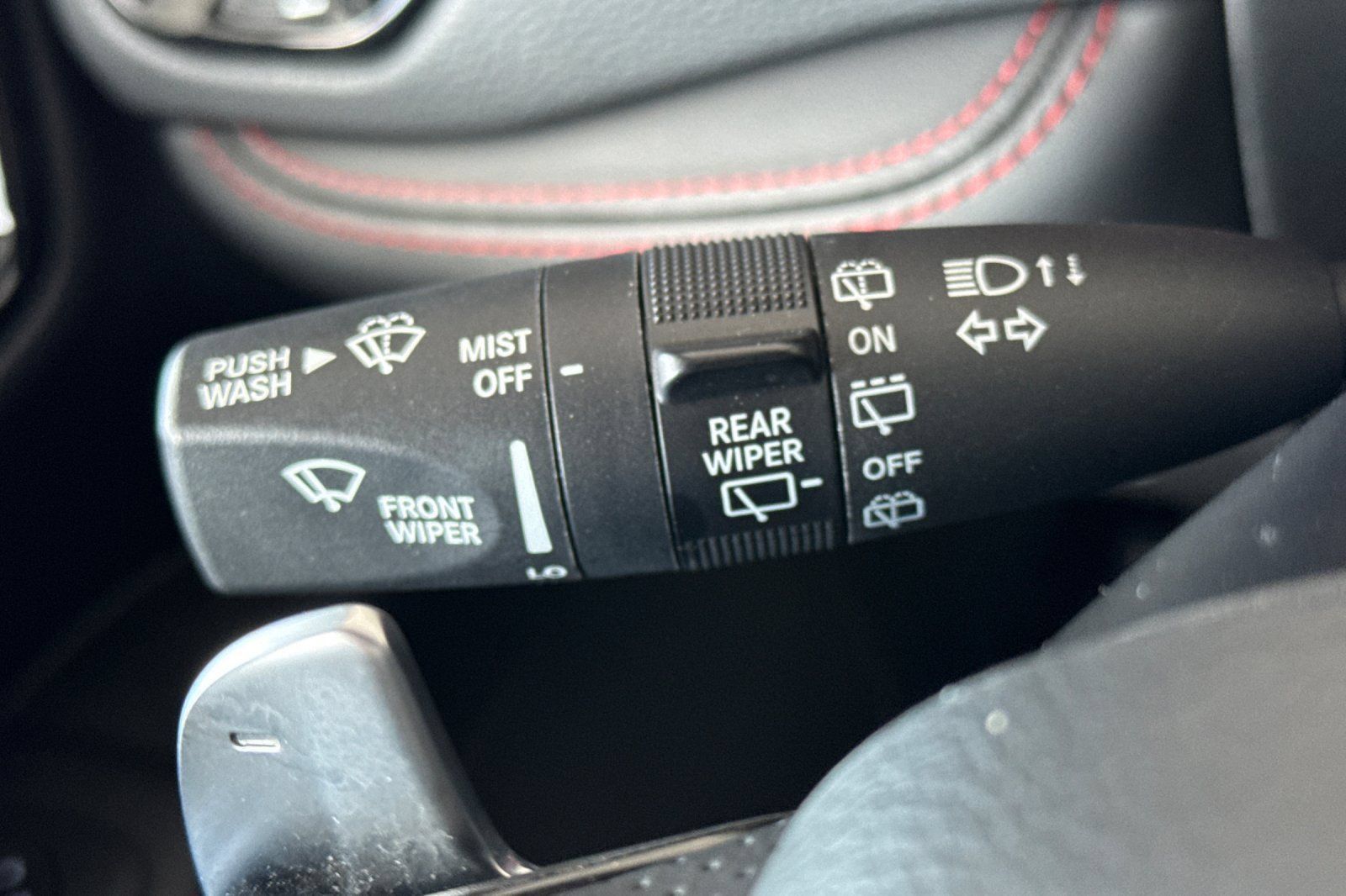 Used 2024 Dodge Durango GT AWD/4WD image 38