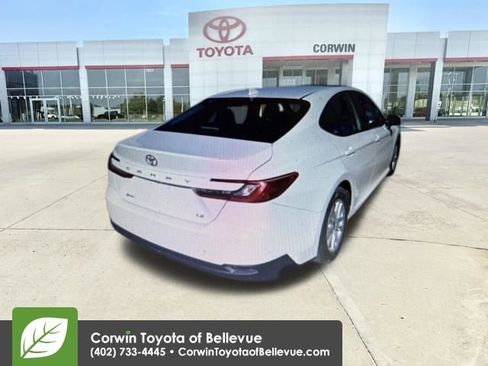 Used 2025 Toyota Camry LE image 15