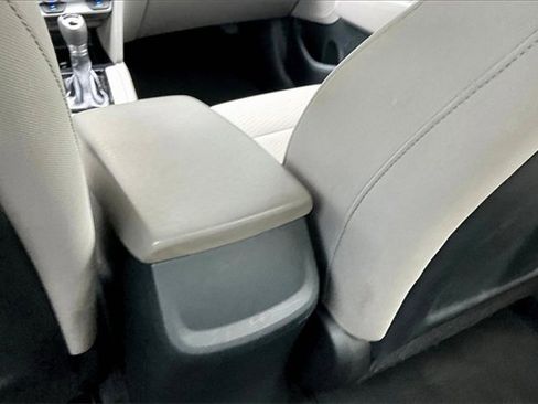 Used 2019 Hyundai Elantra SEL image 25