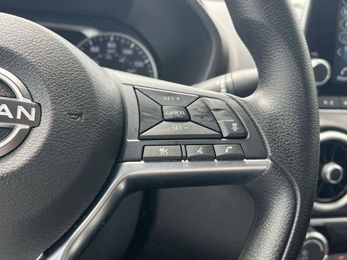 Used 2025 Nissan Sentra SV FWD image 26